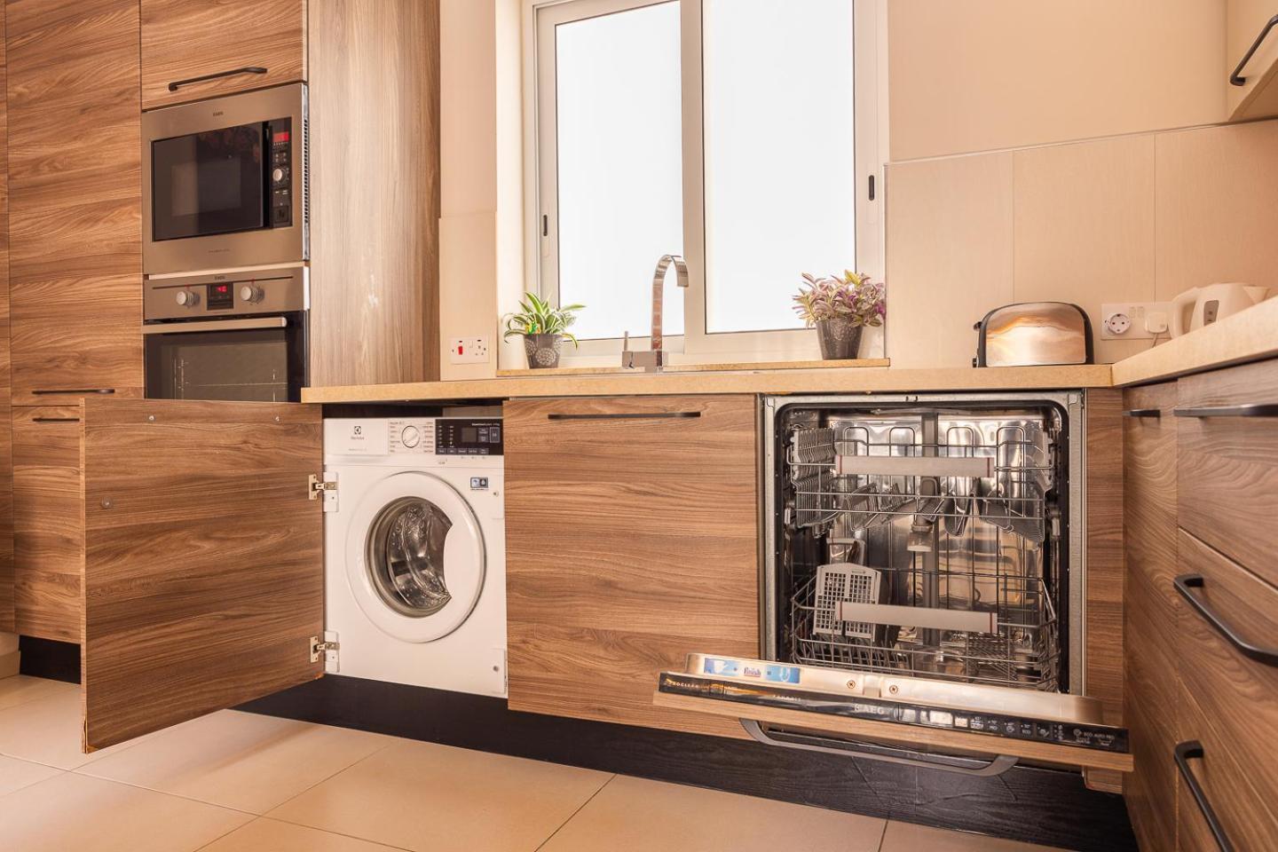 Balluta Bay Spacious Apt - 2Br Слима Экстерьер фото